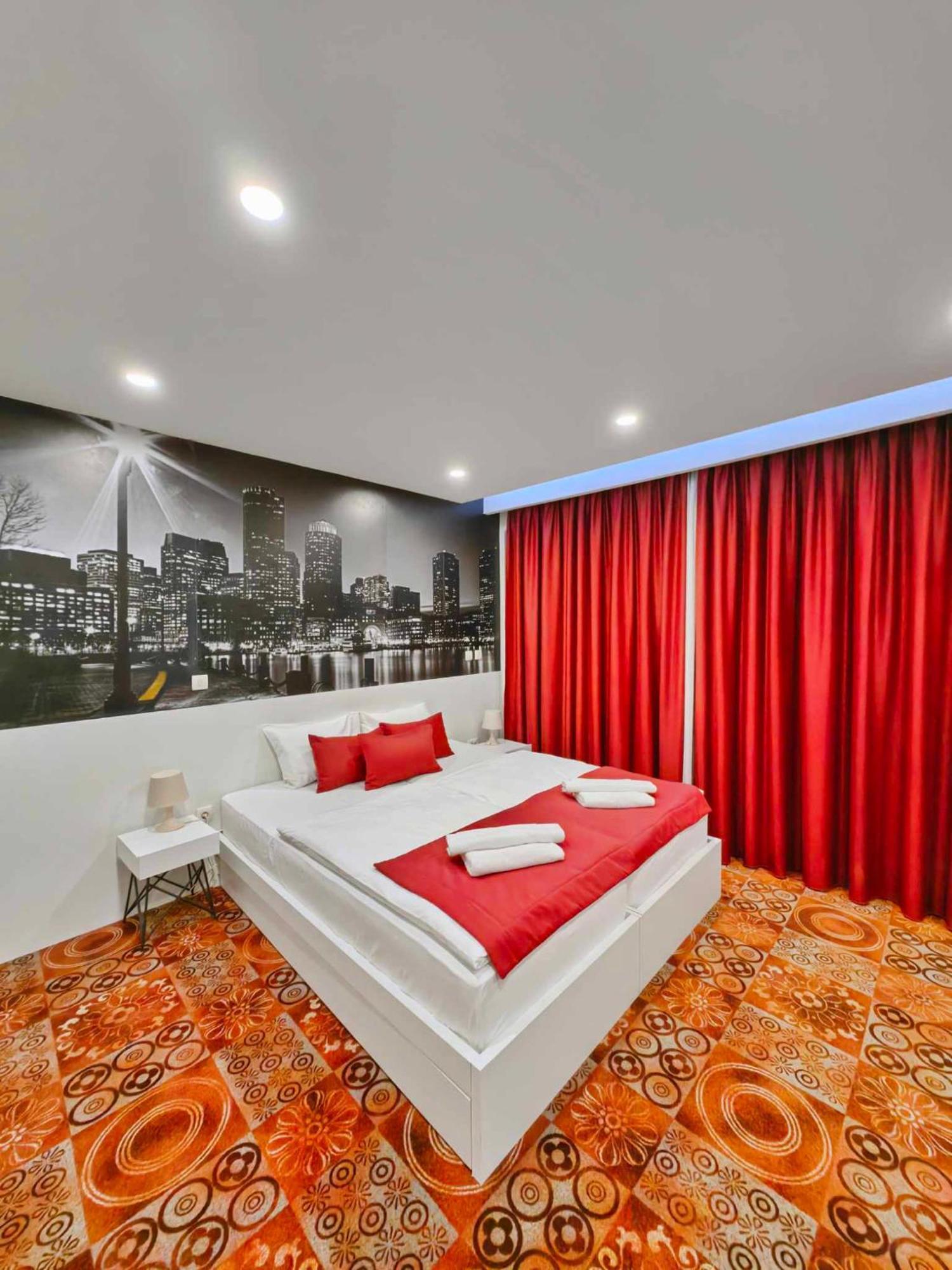 Hotel Biss Зеница Экстерьер фото